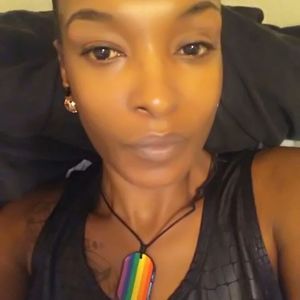 Meet your Posher, Tachi